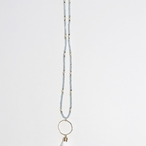 Long light gray tassel Necklace - Picture 4 of 4